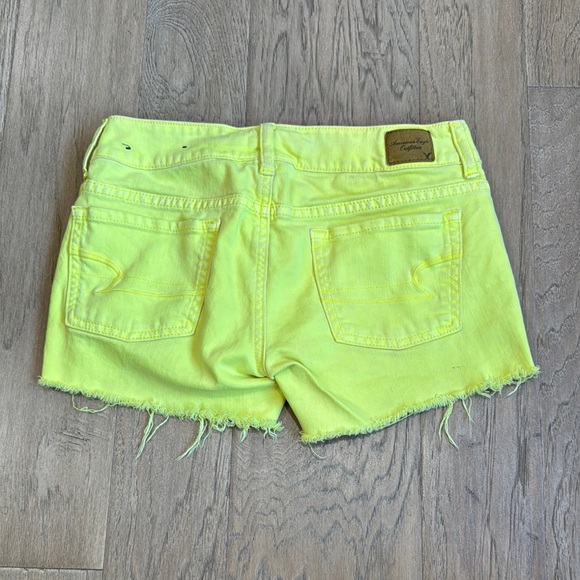American Eagle Outfitters Neon Yellow Cutoff Jean Shorts Size 0 - Picture 4 of 8